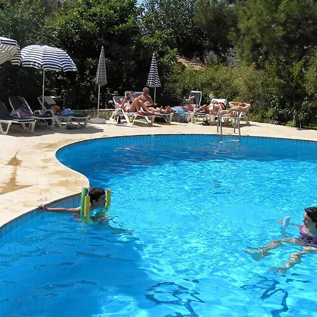Elze Hotel 4*