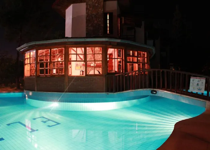 Elze Олудениз